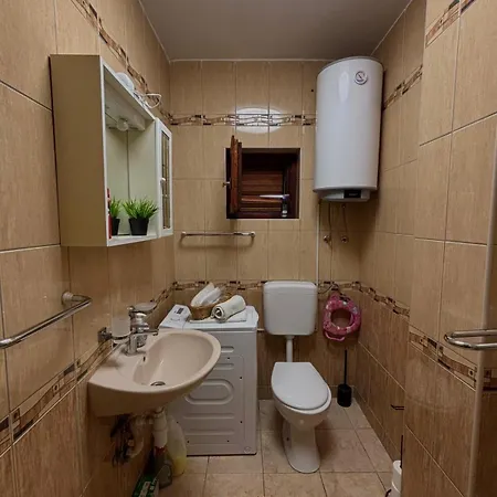 Tina Apartment *