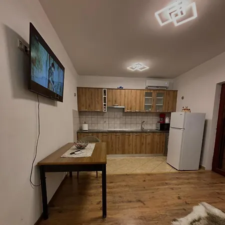 Tina Apartment *