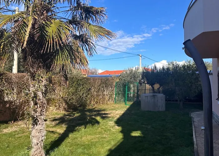 Tina * Privlaka (Zadar)